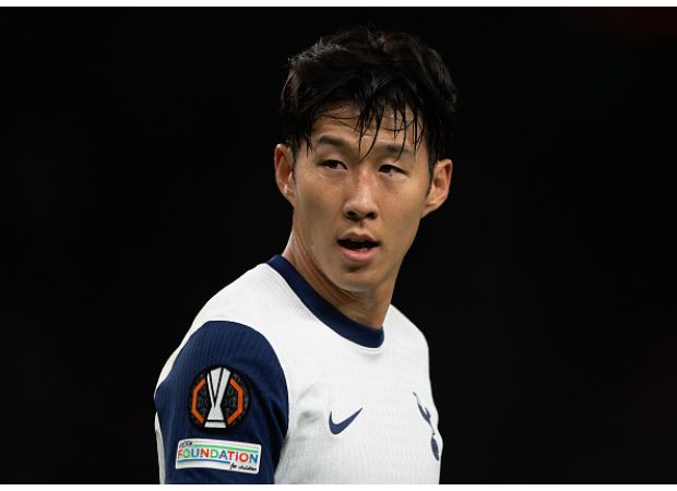 Confirmed team news and predicted lineup for the upcoming Tottenham vs West Ham match, including information on any injuries.