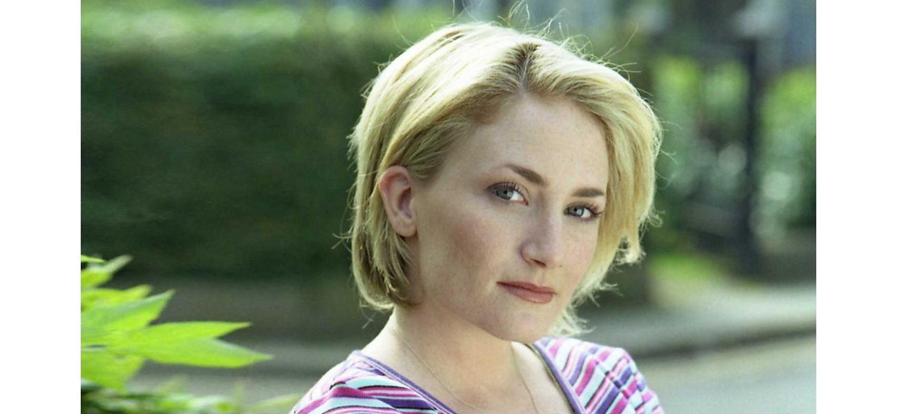 TV star from the 90s still looks the same after 30 years and debuts a new appearance.