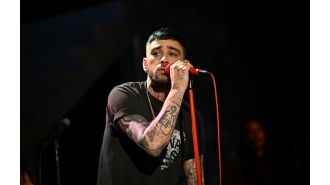 Zayn Malik delays tour due to death of Liam Payne, causing sadness.