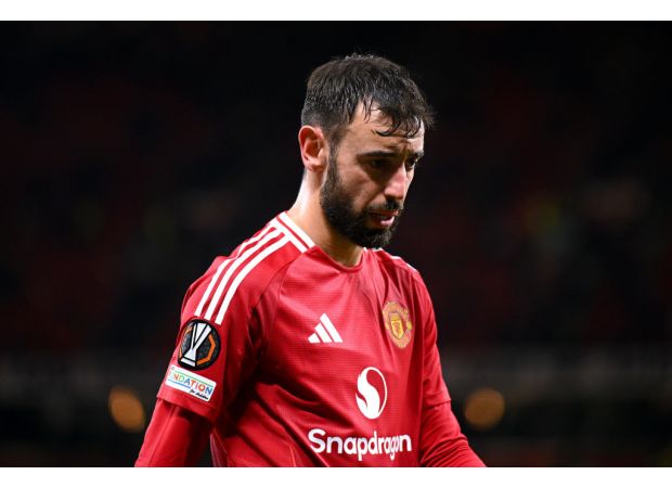 Manchester United managed to change Bruno Fernandes' mind and convince him to continue playing for the team, despite his initial desire to leave.
