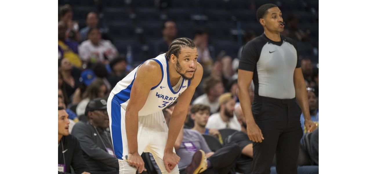 The Warriors have released Kevin Knox as they finalize their team roster.