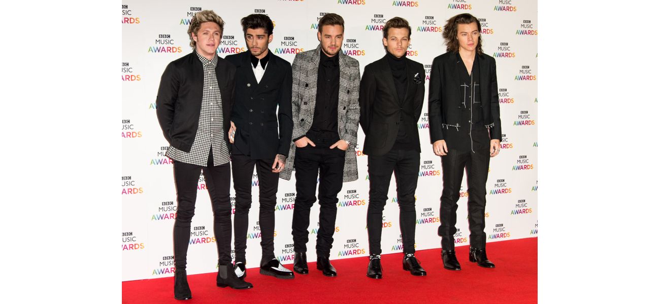 Zayn delays concert tour in US following Liam's passing.