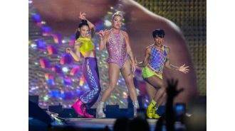 An iconic pop star from the 2000s expresses regret for cancelling concerts only one day before their next performance.