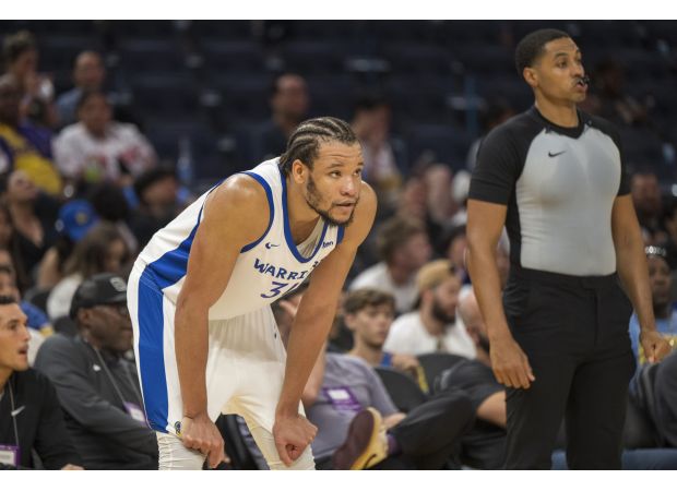 The Warriors have released Kevin Knox as they finalize their team roster.