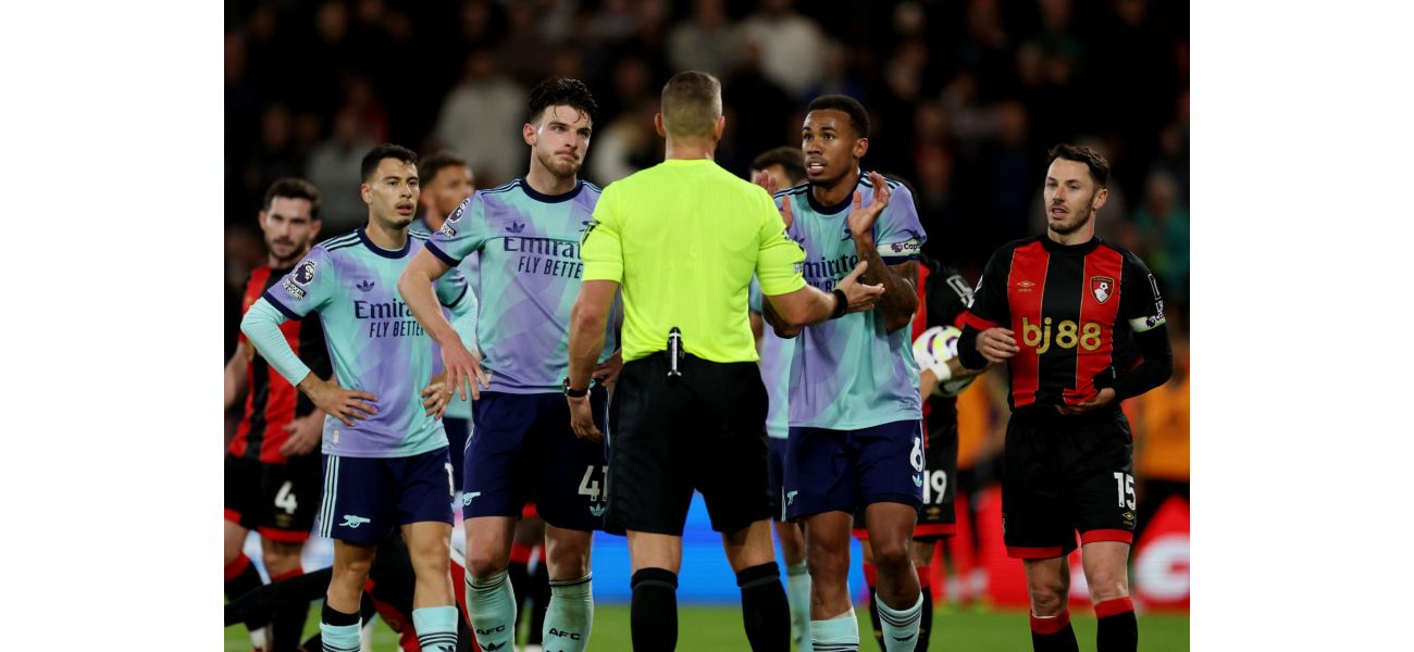 Declan Rice spoke to the referee after the loss to Bournemouth.