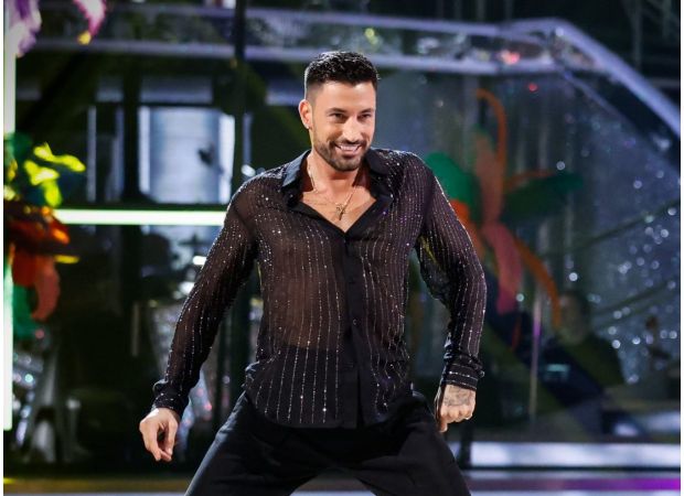 Dancer Giovanni Pernice to appear on Strictly's 20th anniversary episode.