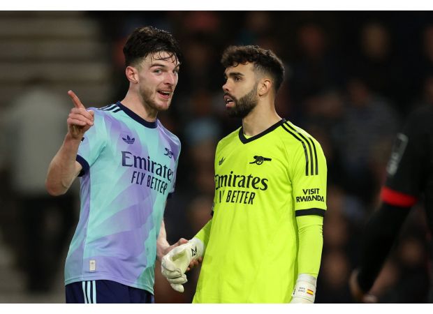 Glenn Murray criticizes Arsenal player for poor performance in loss to Bournemouth.