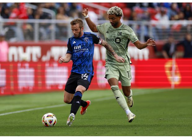 The SJ Earthquakes' chances of a strong ending are ruined as they lose to LAFC in their final MLS game, despite starting with an early lead.