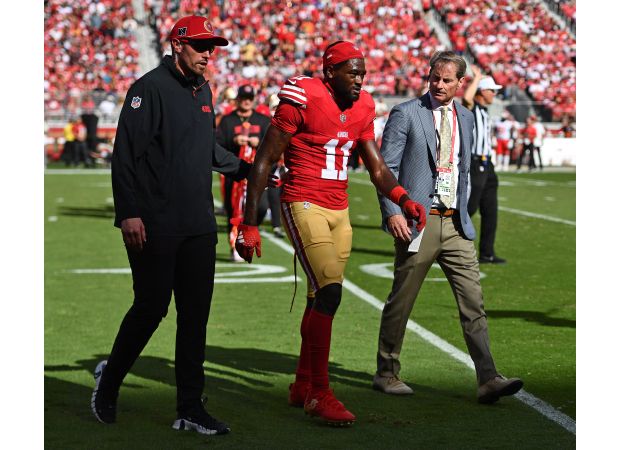 Two key players for the 49ers, Brandon Aiyuk and Deebo Samuel, will not play in the second half against the Chiefs due to injury and illness.