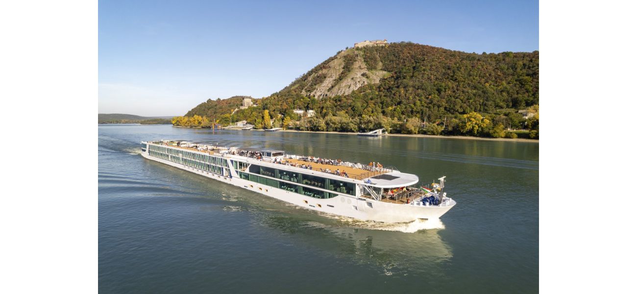Experience the unique dining experience on TUI's latest European cruise ship, where the pool transforms into a restaurant.