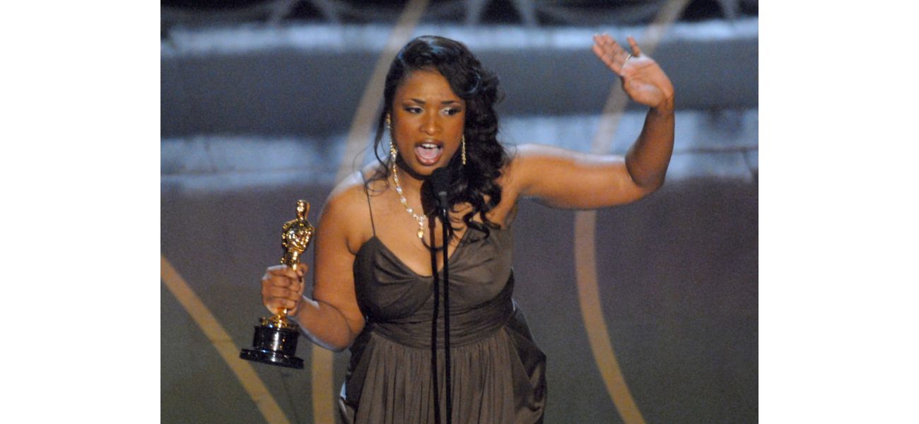 R&B singer from 2000s surprises fans with a long note on new album.