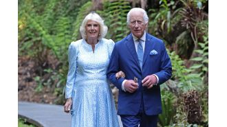 Monarch supporters prepare to say goodbye to King and Queen as their Australia visit comes to an end.