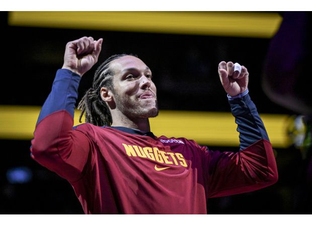 Nuggets and Aaron Gordon reach agreement on new deal to keep him with team for four more years, sources confirm.