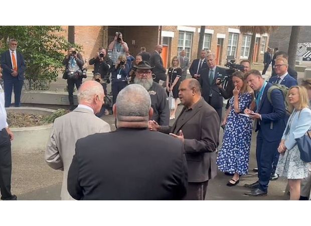 Indigenous Australian activists confront King for second day in a row.