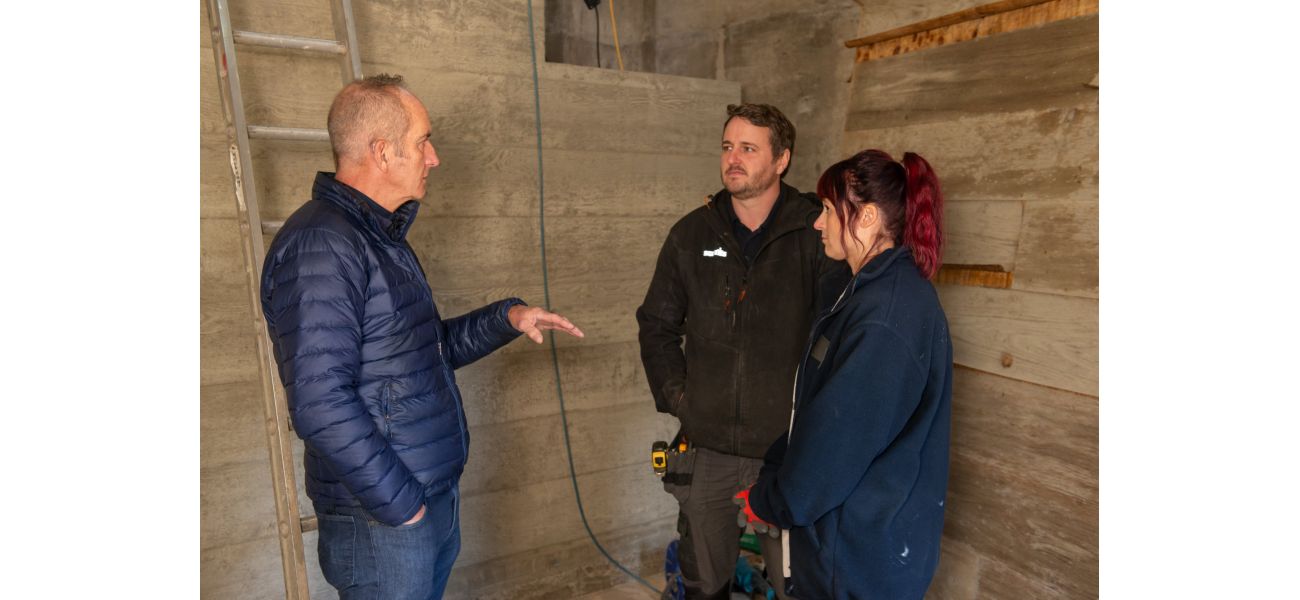 Couple from Grand Designs robbed of £5,000 in tools, left furious.