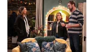 A popular character on Emmerdale ends his relationship with his girlfriend to get back together with his former partner.