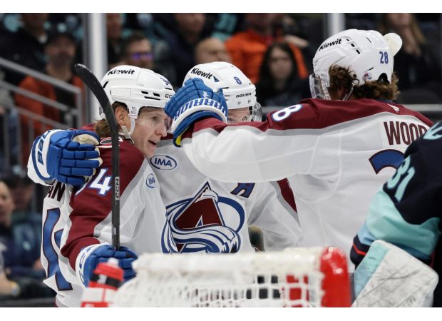 Kiviranta nets 2 as Avs defeat Kraken 3-2 in close game.