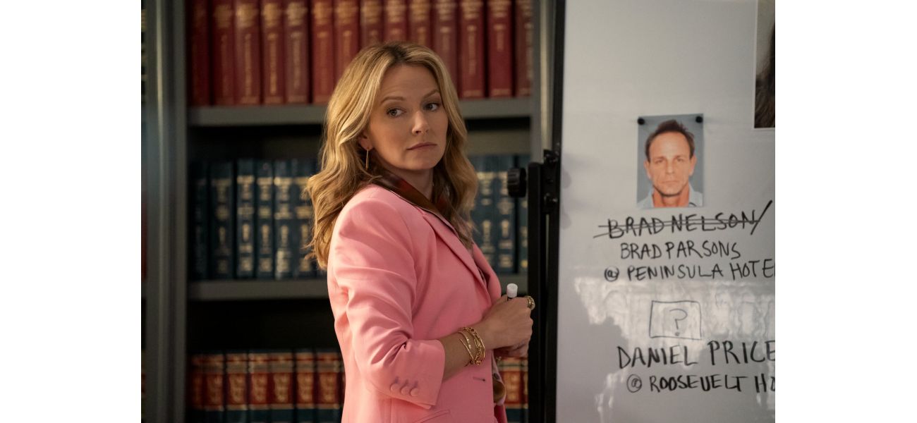 Netflix's top-rated show receives another perfect score on Rotten Tomatoes for its third season.
