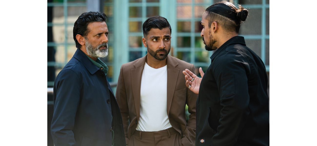 An EastEnders actor confidently shuts down people who look down on soap operas.
