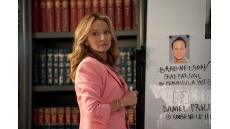 Netflix's top-rated show receives another perfect score on Rotten Tomatoes for its third season.
