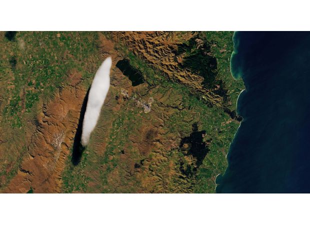 Recurring 'UFO cloud' baffles scientists for over a century.