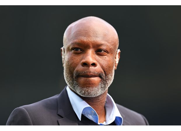 Gallas questions whether an Arsenal player who appears fatigued needs to take a break.