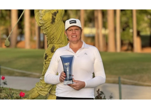 Many female golfers express worries regarding transgender participant Hailey Davidson.