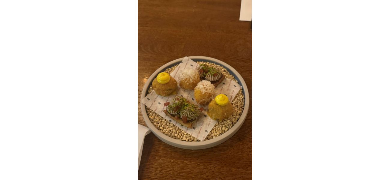 Loveable Rogue in Strathbungo is a charming and endearing spot to grab a bite to eat.