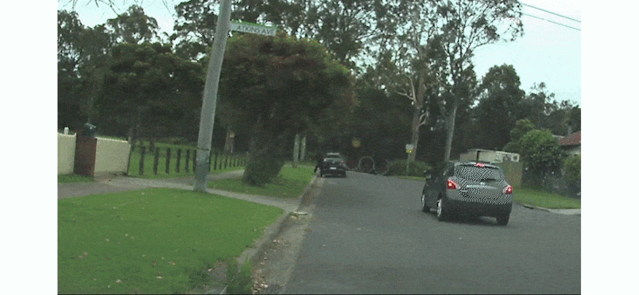 Failed hit on criminal results in car set on fire by assassin.