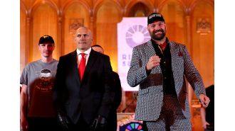 Fury and Usyk criticized for awkward press conference.