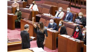 Thorpe modifies oath declaration as debate over King persists