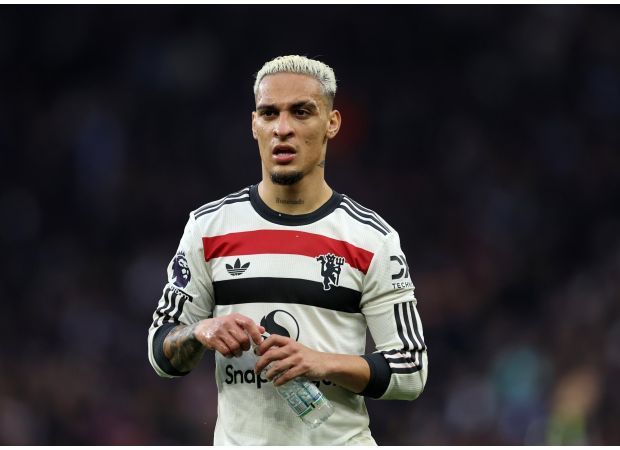 Premier League teams interested in loaning out Antony have reached out to Manchester United.