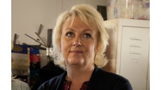 Former Coronation Street star becomes pregnant as a teenager after entering a relationship with an older man.