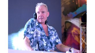 Health inspectors shut down Fatboy Slim's waterfront cafe due to rodent infestation.