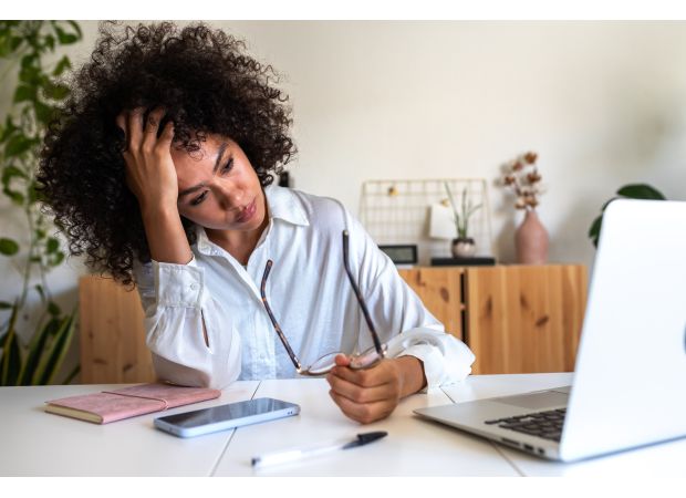 7 signs you're under extreme stress