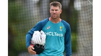 Warner offers to come out of retirement for Australia, and Cummins responds.