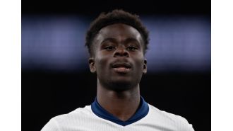 A former Arsenal player shares information about Bukayo Saka's injury.