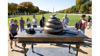 A turd statue appears at the January 6 location to honor the 