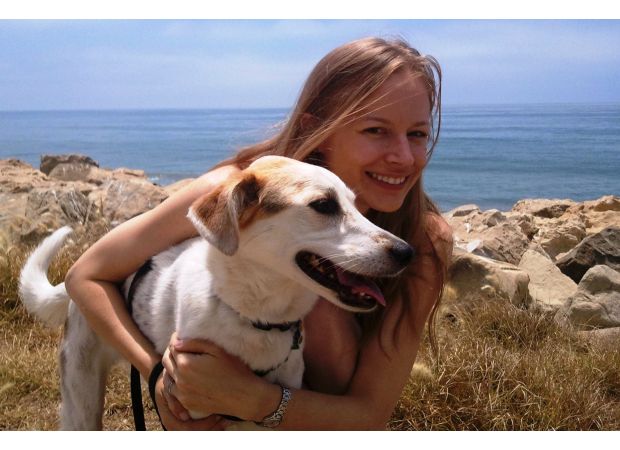 Boyfriend's backyard holds grizzly secret: woman's body found in trash can.