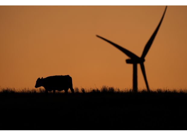 UN report says Earth is headed towards much greater warming than previously thought.