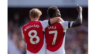 Neville advises Arsenal supporters to stop giving excuses and predicts outcome of Liverpool match.