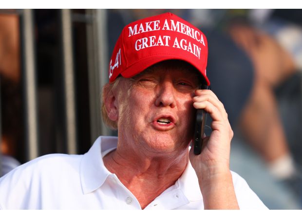 Hackers from China aimed at breaching the phones of both Donald Trump and Kamala Harris during the 2020 US presidential campaign.