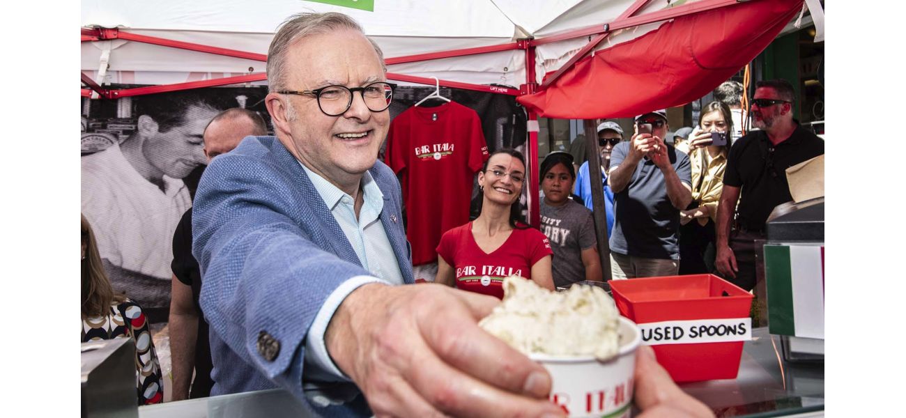 Labor's defeat in Queensland serves as a warning to the federal government.