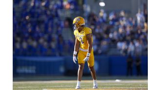 Fresno State dominates San Jose State 33-10 to win back the Valley Trophy.