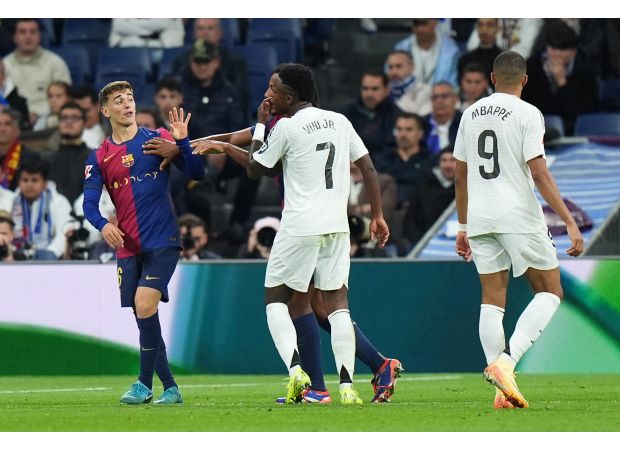Young soccer star Vinicius Junior responds to a Barcelona player's criticism by reminding them of his potential to win the prestigious Ballon d'Or award.