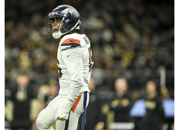 Follow the latest news and noteworthy moments from the NFL Week 8 matchup between the Broncos and Panthers.