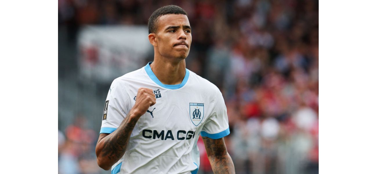 Roberto De Zerbi criticizes Mason Greenwood after PSG defeat Marseille.