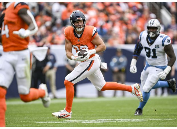 Trautman's standout game highlights Broncos tight ends' success.