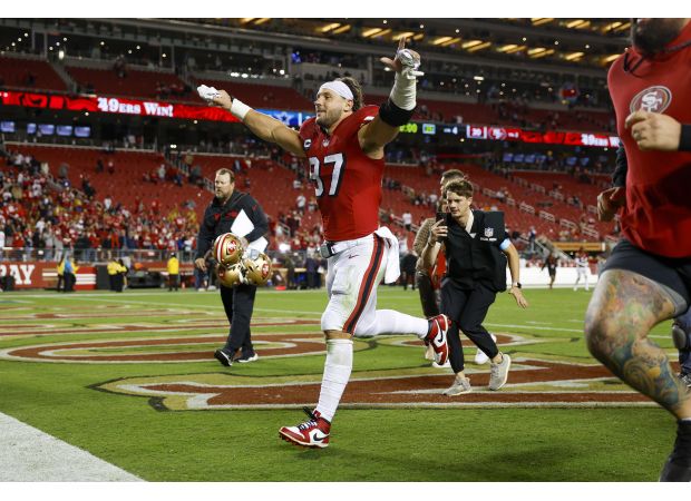 Nick Bosa interrupts 49ers teammates' interview to voice his political views.