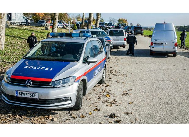 Austrian mayor killed in apparent hunting feud, police searching for suspect.